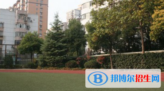 四川2021年讀中專學(xué)校一年要多少錢(qián)