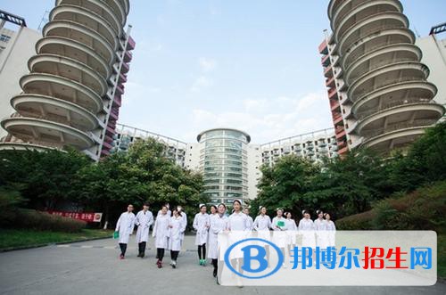 四川大學(xué)附設(shè)華西衛(wèi)生學(xué)校天府校區(qū)2021年學(xué)費(fèi)、收費(fèi)多少
