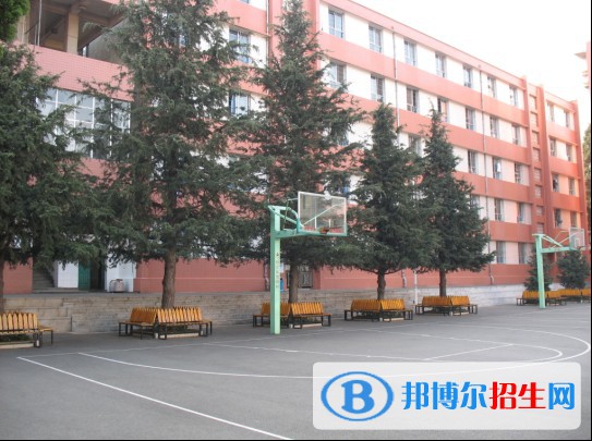 云南省貿(mào)易經(jīng)濟(jì)學(xué)校2021年招生簡(jiǎn)章