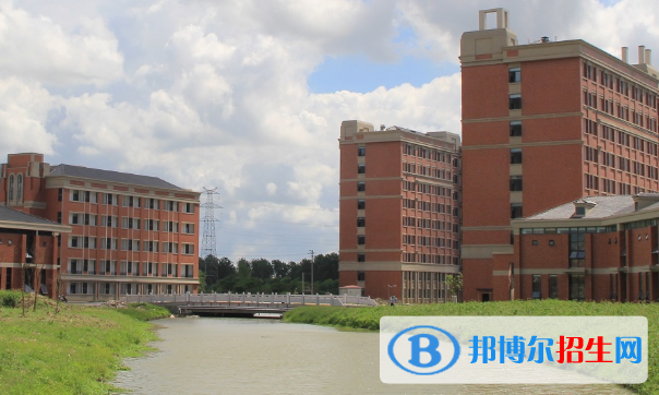 嘉興南洋職業(yè)技術(shù)學院1