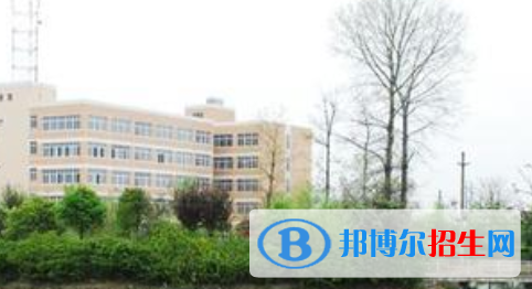 成都龍泉職業(yè)技術(shù)學校怎么樣、好不好