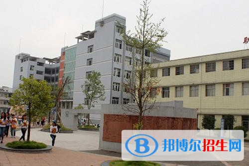 南充工業(yè)職業(yè)技術(shù)學(xué)校2021年學(xué)費(fèi)、收費(fèi)多少