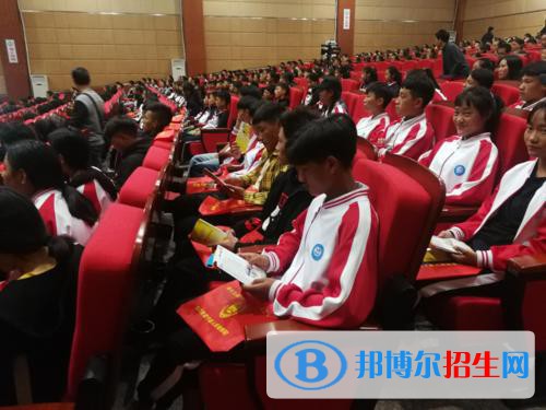 冕寧縣職業(yè)技術(shù)學(xué)校2021年學(xué)費(fèi)、收費(fèi)多少