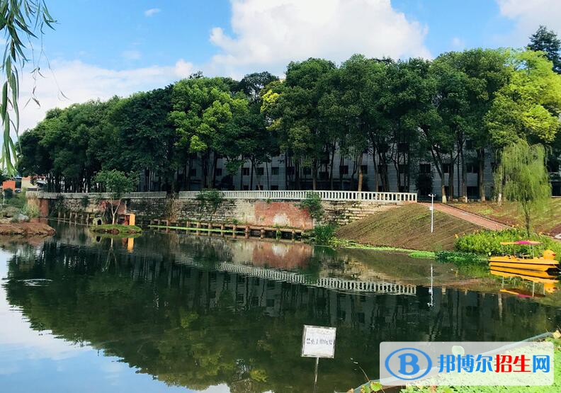 重慶科創(chuàng)職業(yè)學院五年制大專2021年學費、收費多少