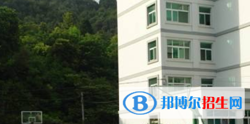 樂山市金盾職業(yè)學(xué)校怎么樣、好不好