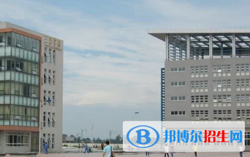 昆明市第二職業(yè)中等專業(yè)學(xué)校怎么樣，好不好