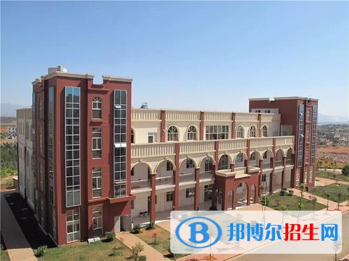 云南外事外語職業(yè)學(xué)院五年制大專2021年、學(xué)費(fèi)、收費(fèi)多少