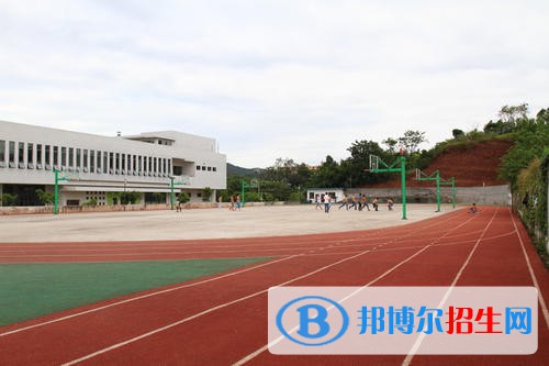 眉山華西航空旅游學(xué)校2021年招生錄取分數(shù)線