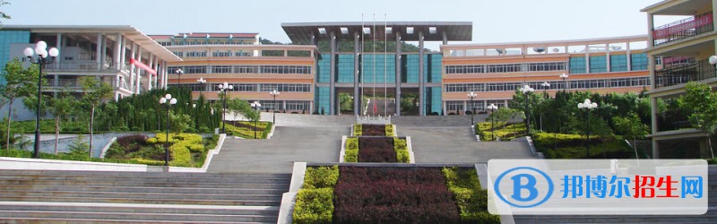 威海衛(wèi)生學(xué)校2021年學(xué)費、收費多少