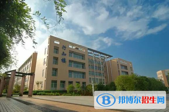 北京房地產(chǎn)職工中等專(zhuān)業(yè)學(xué)校2021年招生簡(jiǎn)章