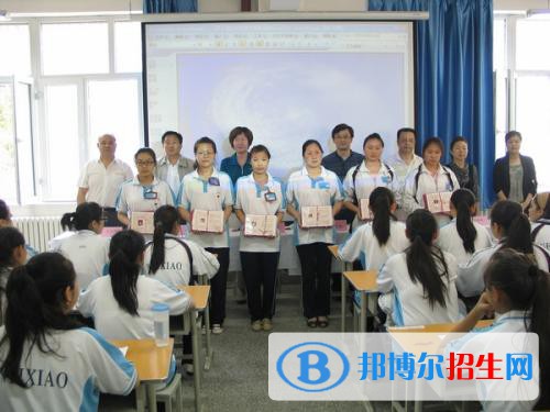 新疆巴音郭楞蒙古自治州衛(wèi)生學校2021年招生錄取分數線
