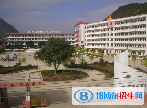 云南2021年初中生學衛(wèi)校在怎么樣
