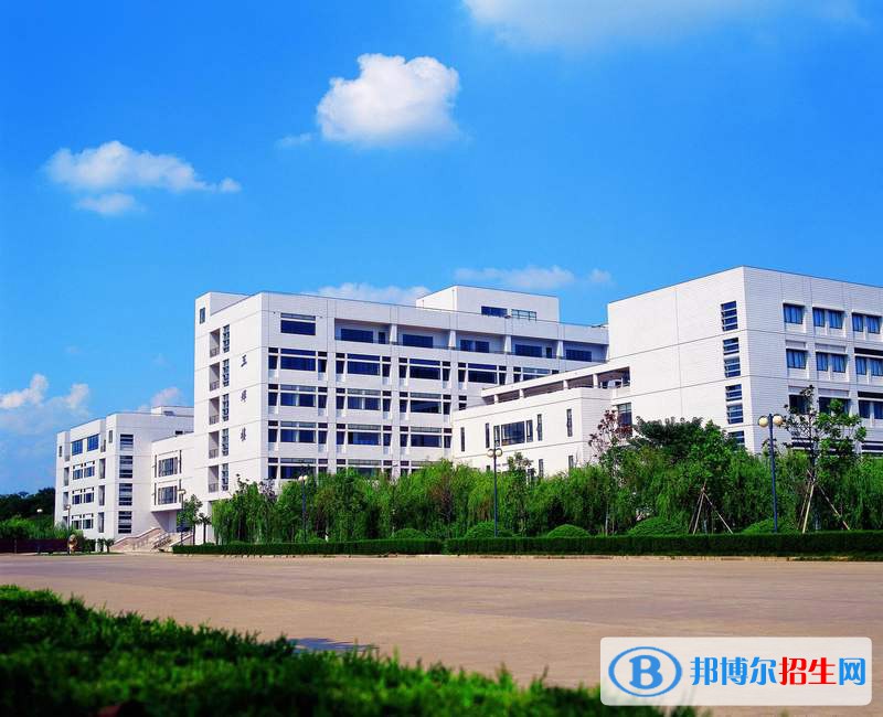 北京八一農(nóng)業(yè)機(jī)械化學(xué)校2021年報(bào)名條件、招生要求、招生對(duì)象