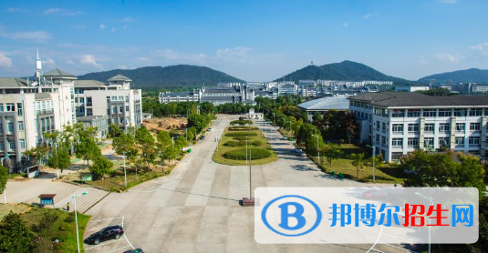 安徽衛(wèi)生健康職業(yè)學(xué)院2021年招生簡章