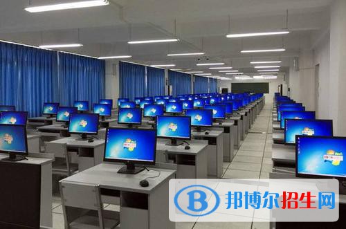 貴陽2021年初中生能學(xué)計算機(jī)學(xué)校嗎
