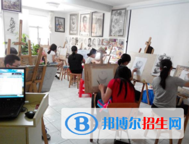 甘肅2021年女生上中專學(xué)校學(xué)什么好