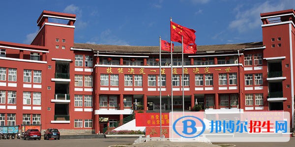 昆明2021年衛(wèi)校學費多少
