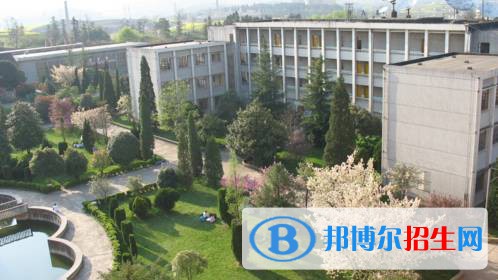 貴陽2021年初中生可以上什么計(jì)算機(jī)學(xué)校