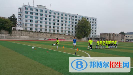 貴陽(yáng)2021年適合男生的計(jì)算機(jī)學(xué)校