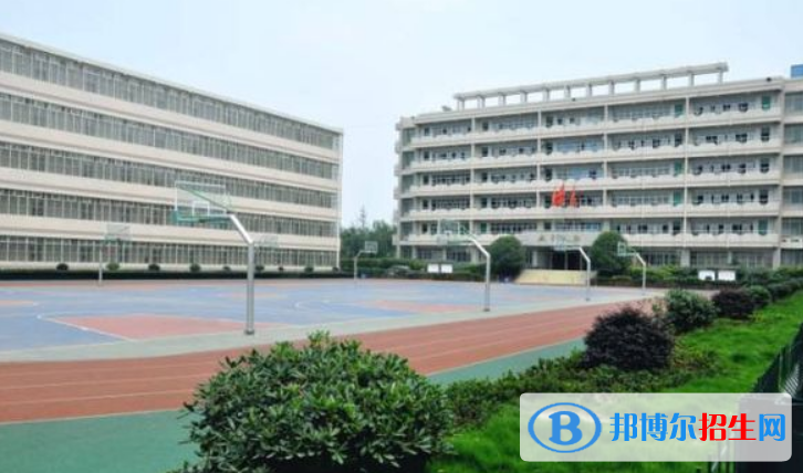 四川2021年中專什么時(shí)候報(bào)名