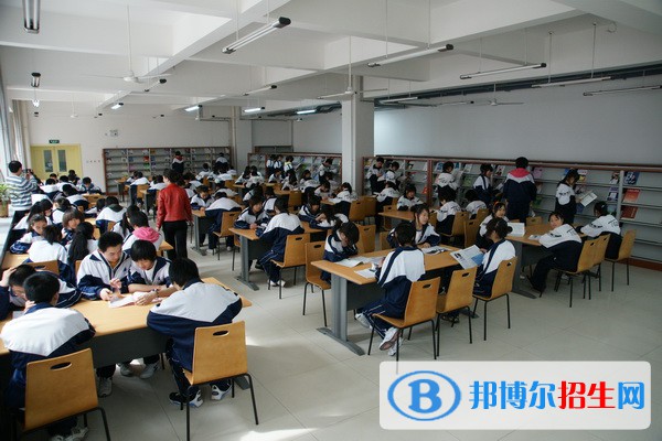廣西2021年女孩子中專(zhuān)學(xué)什么專(zhuān)業(yè)好找工作