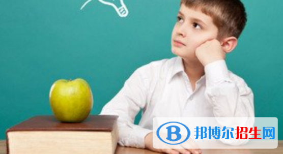 四川2021年中專和?？频膮^(qū)別