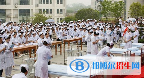 四川2021年女生讀護理學(xué)校怎么樣