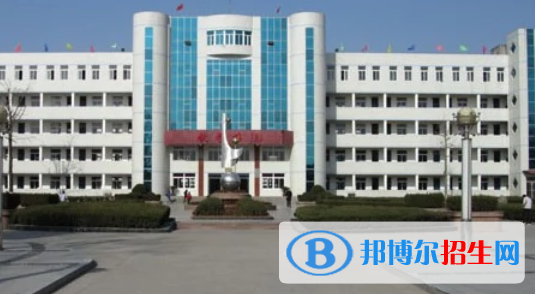 六安市鵬飛職業(yè)中專學(xué)校2021年招生簡(jiǎn)章