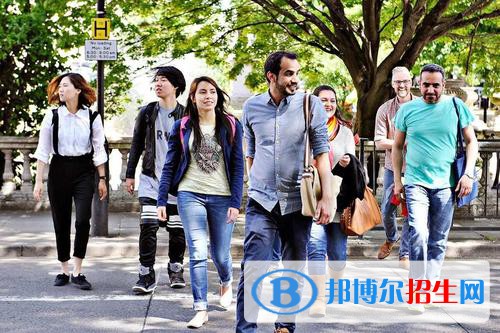 貴陽(yáng)2021年女生讀計(jì)算機(jī)學(xué)校
