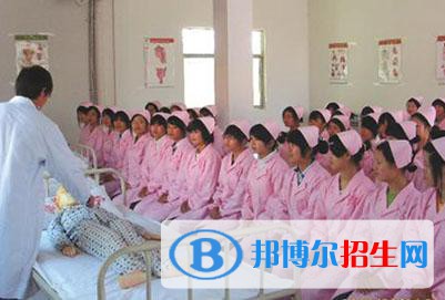 四川2021年護理學校什么學歷