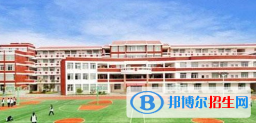 淮南市白天鵝藝術(shù)職業(yè)中專學(xué)校2021年宿舍條件