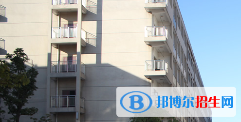 鳳臺(tái)縣技工學(xué)校地址在哪里
