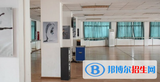 重慶聚英技工學(xué)校升學(xué)部2022年報(bào)名條件、招生要求、招生對(duì)象