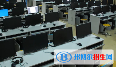 貴陽有哪些計(jì)算機(jī)學(xué)校