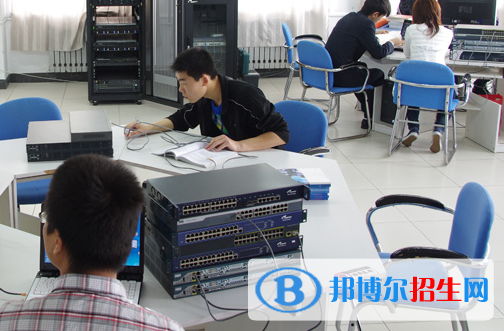 貴陽2021年計(jì)算機(jī)學(xué)校招生有哪些要求