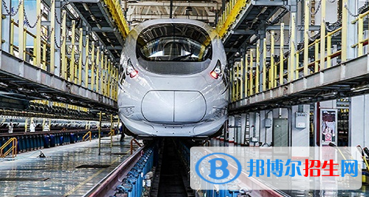 貴陽(yáng)2021年讀軌道交通學(xué)校要多少錢