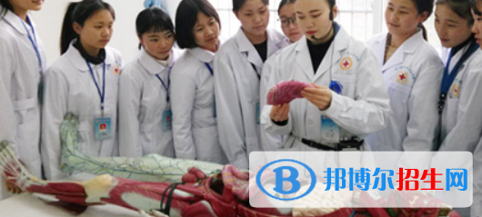 成都2021年初中生可以上護(hù)理學(xué)校嗎