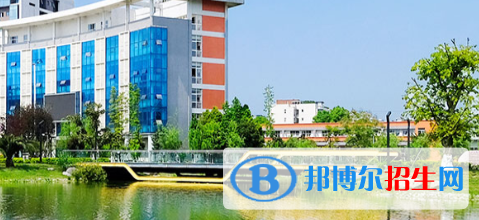 成都2021年男生上什么護理學校好