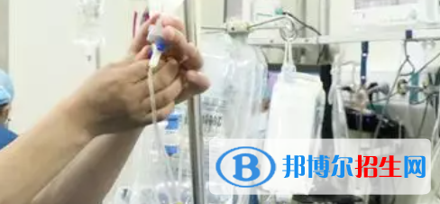 成都2021年男生讀護理學(xué)校好不好