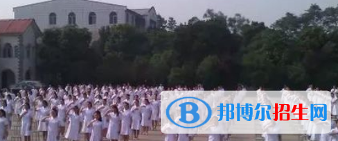 成都2021年護理學校和職高哪個好