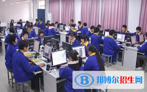 浙江2021年男生讀計(jì)算機(jī)學(xué)校好不好