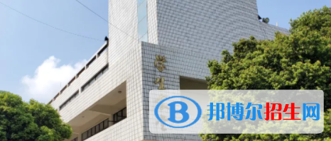 成都2021年護(hù)理學(xué)校讀出來(lái)是什么文憑