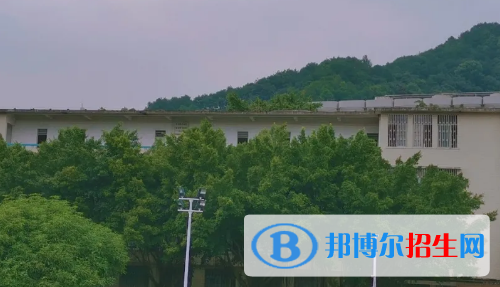 貴州2021年中專(zhuān)和技校的區(qū)別