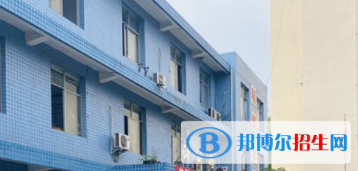 四川2021年初中生可以去的計(jì)算機(jī)學(xué)校