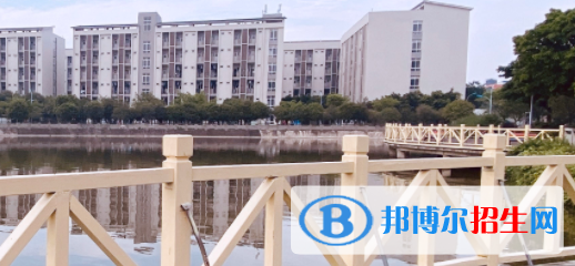 四川2021年初中生可以讀哪些計算機(jī)學(xué)校