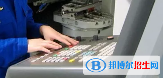 四川2021年計算機學校學什么比較好