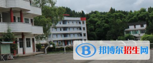 四川2022年男生讀計算機(jī)學(xué)校好嗎
