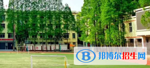成都市恒輝技工學(xué)校2022年招生簡(jiǎn)章