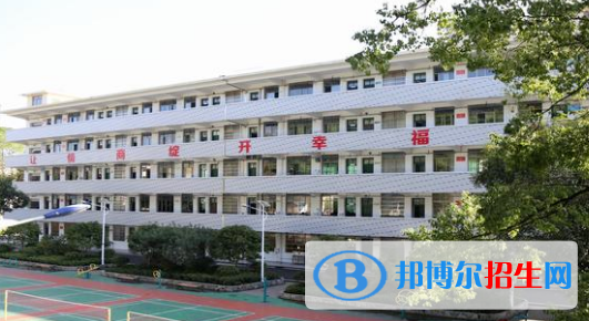 貴州2022年讀中專學(xué)校要分?jǐn)?shù)嗎
