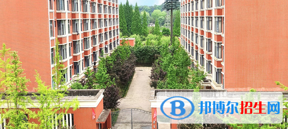 樂山市醫(yī)藥科技高級(jí)技工學(xué)校成都校區(qū)2022年宿舍條件